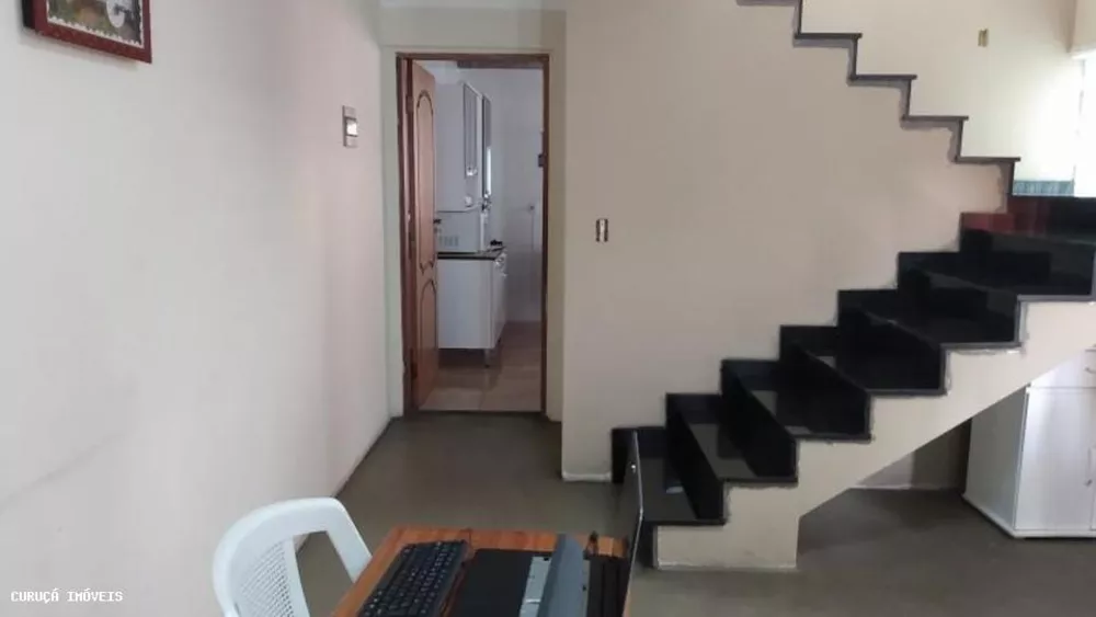 Sobrado à venda com 3 quartos, 230m² - Foto 4