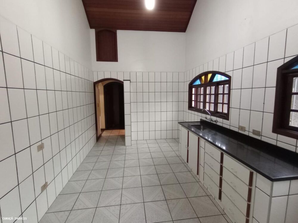 Casa à venda com 2 quartos, 120m² - Foto 6