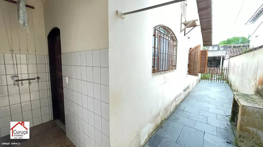 Casa à venda com 2 quartos, 120m² - Foto 4