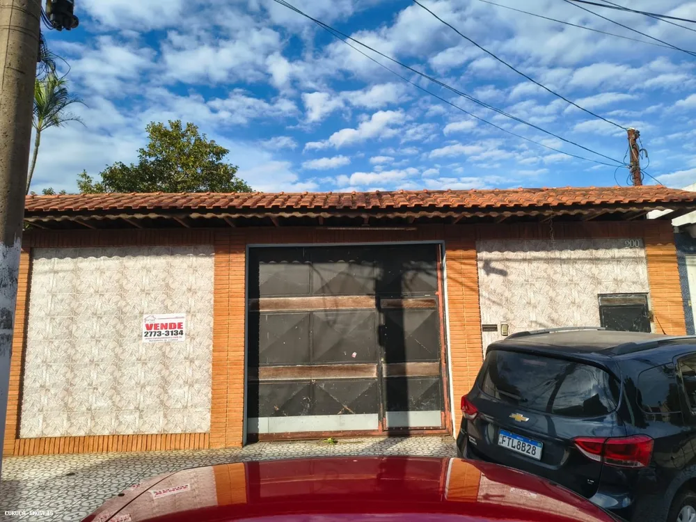 Sobrado, 3 quartos, 218 m² - Foto 1