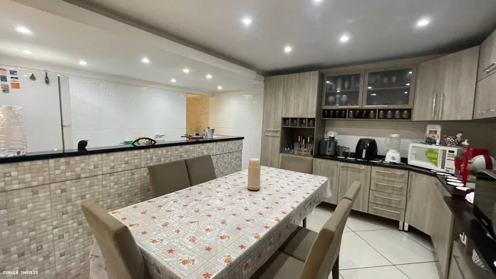 Sobrado à venda com 3 quartos, 180m² - Foto 4