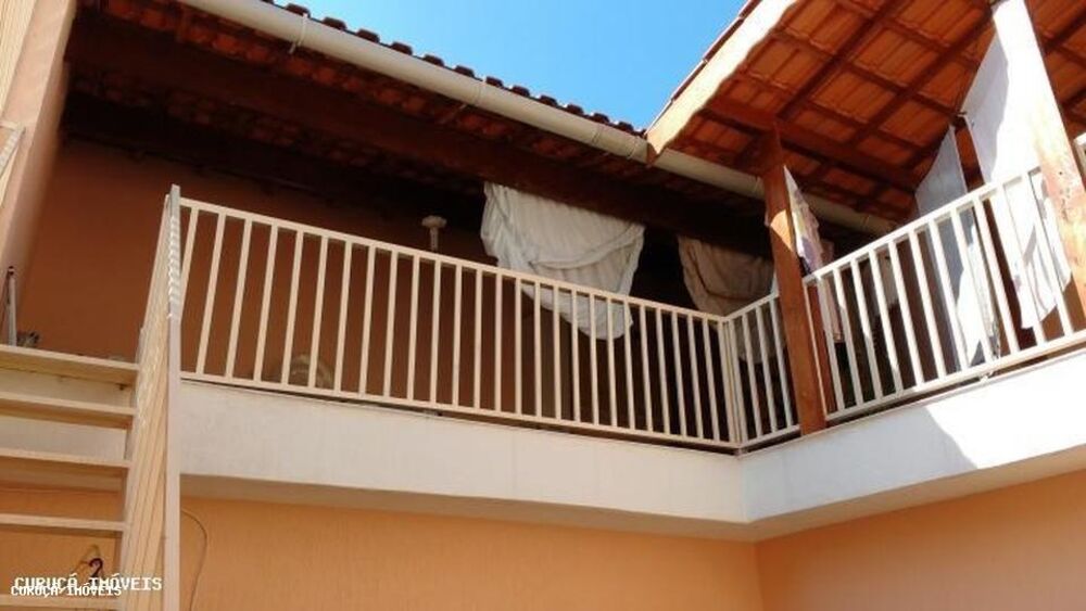 Sobrado à venda com 3 quartos, 252m² - Foto 1