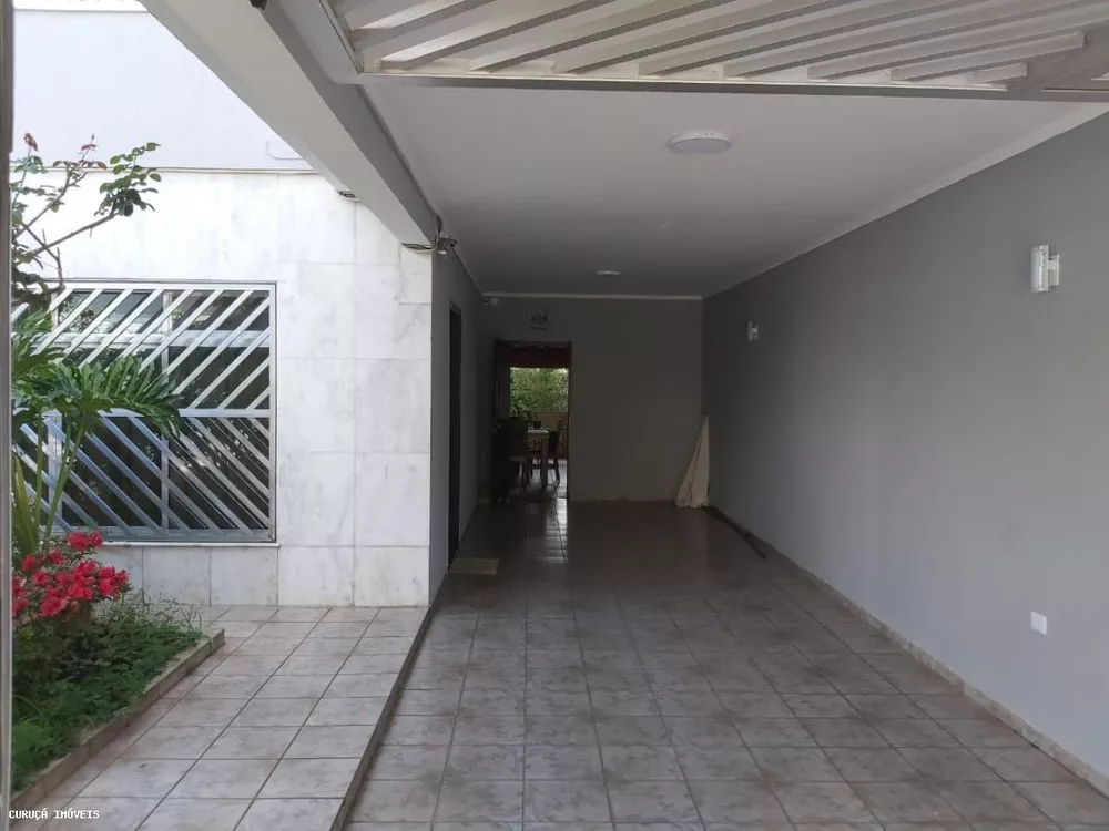 Sobrado à venda com 3 quartos, 180m² - Foto 4