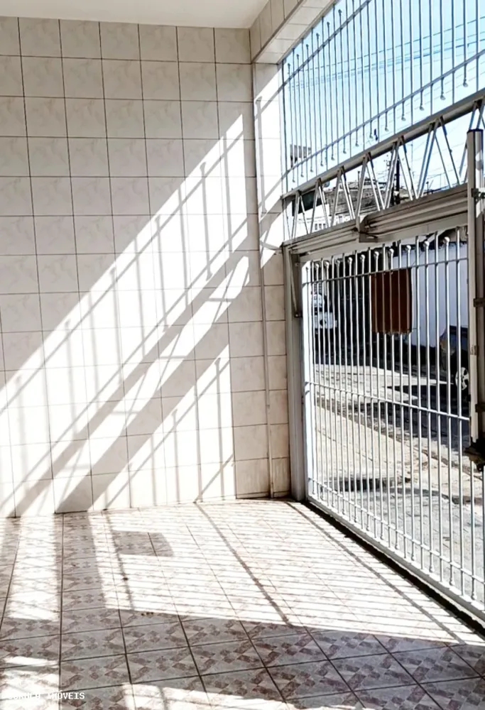 Sobrado, 6 quartos, 250 m² - Foto 2