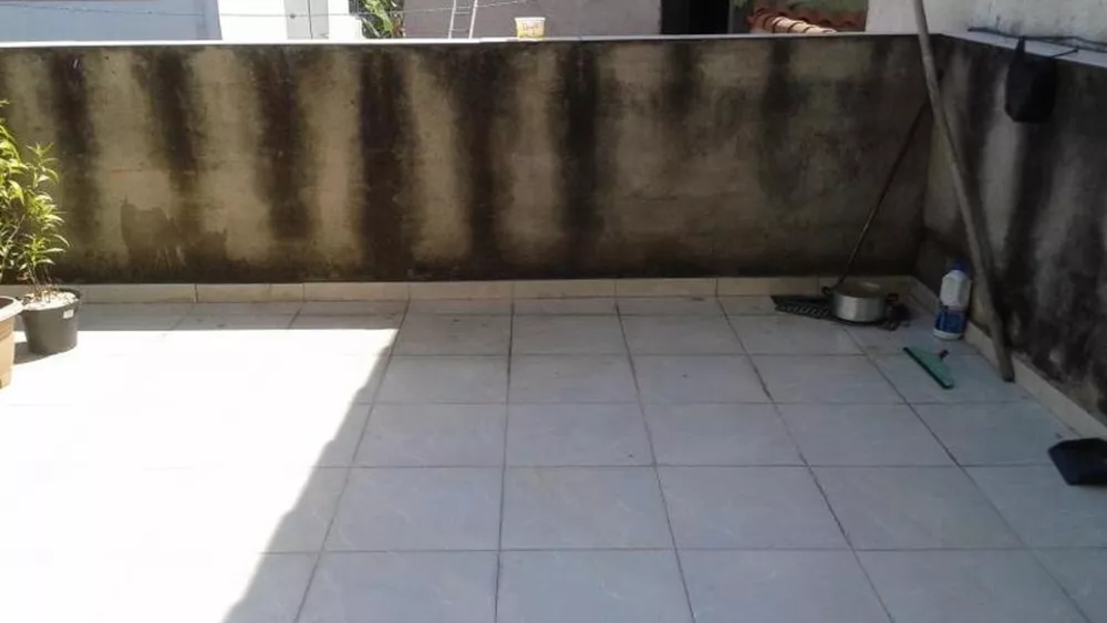 Sobrado à venda com 2 quartos, 120m² - Foto 4