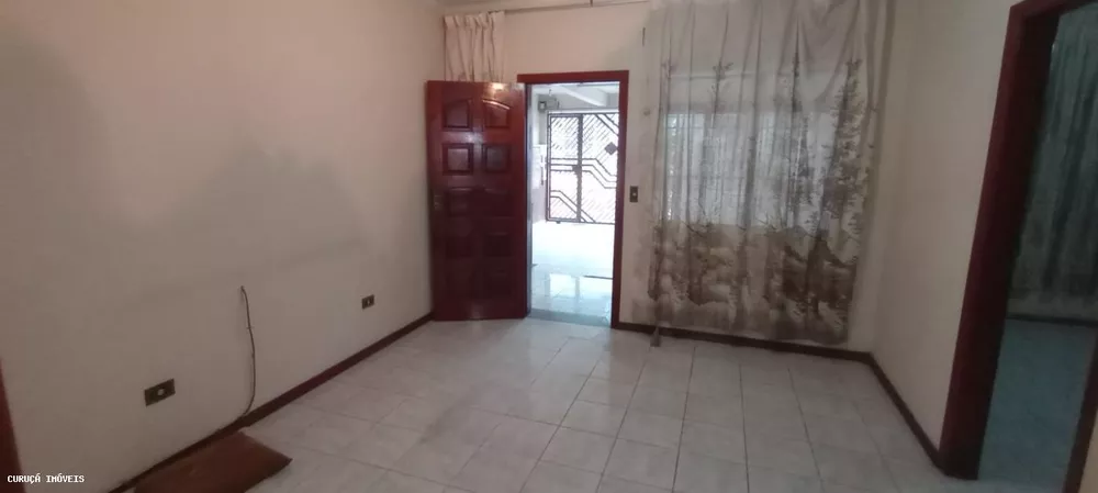 Casa à venda com 2 quartos, 209m² - Foto 4