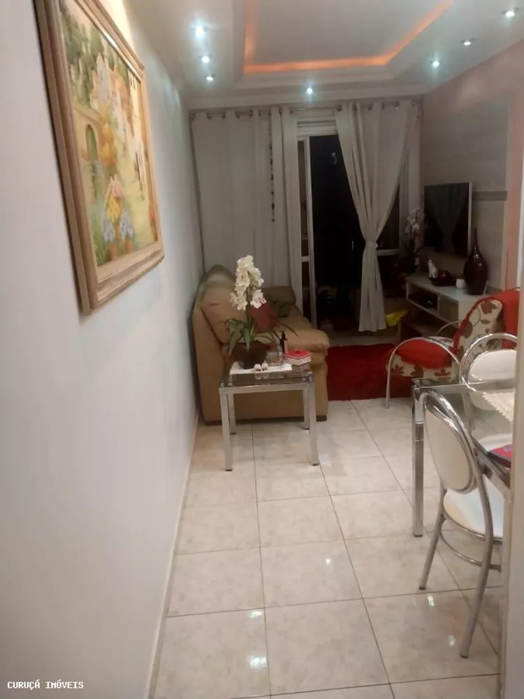 Apartamento à venda com 3 quartos, 70m² - Foto 2