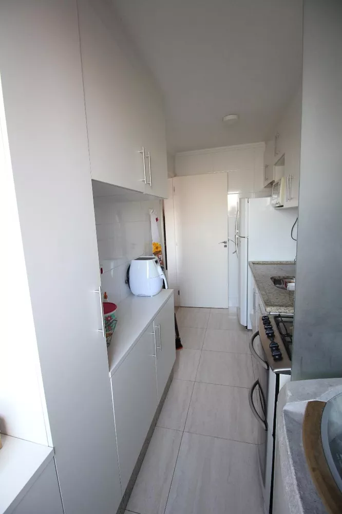 Apartamento à venda com 2 quartos, 57m² - Foto 2