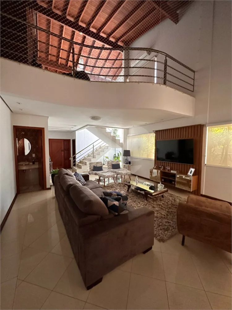 Sobrado à venda com 5 quartos, 360m² - Foto 3