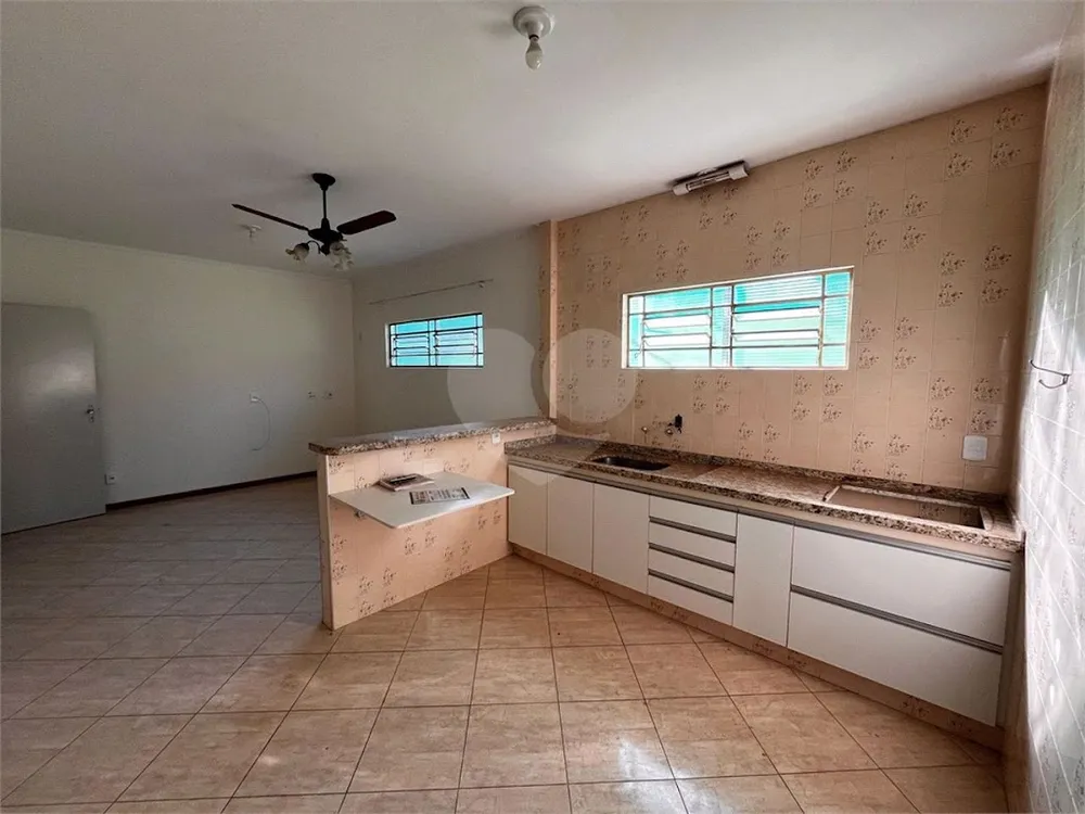 Casa, 5 quartos, 206 m² - Foto 1