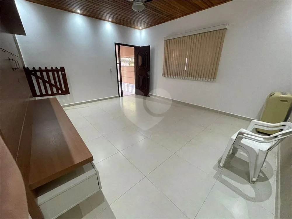 Casa, 3 quartos, 160 m² - Foto 2