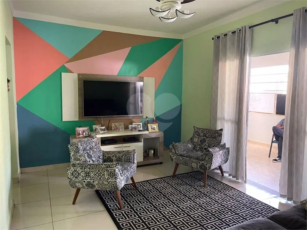 Casa, 3 quartos, 200 m² - Foto 3