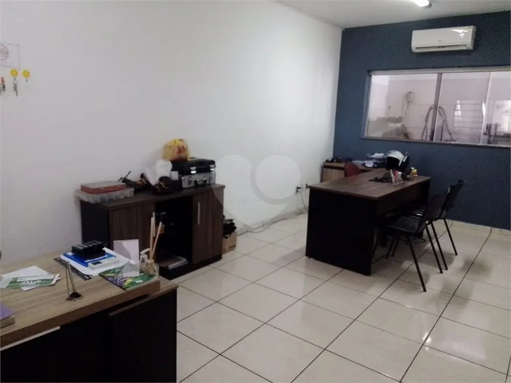 Depósito-Galpão, 250 m² - Foto 1