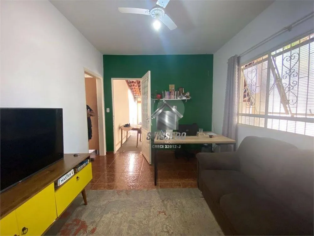 Casa, 4 quartos, 164 m² - Foto 1