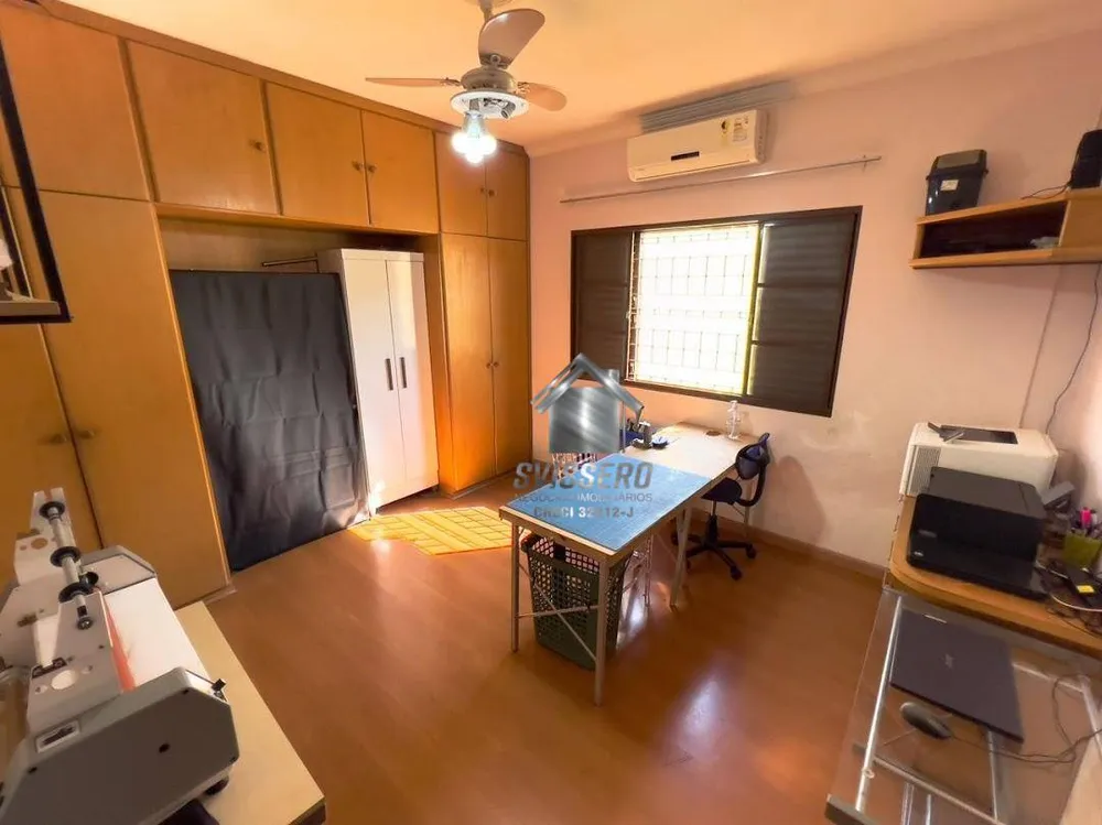 Casa, 3 quartos, 215 m² - Foto 11