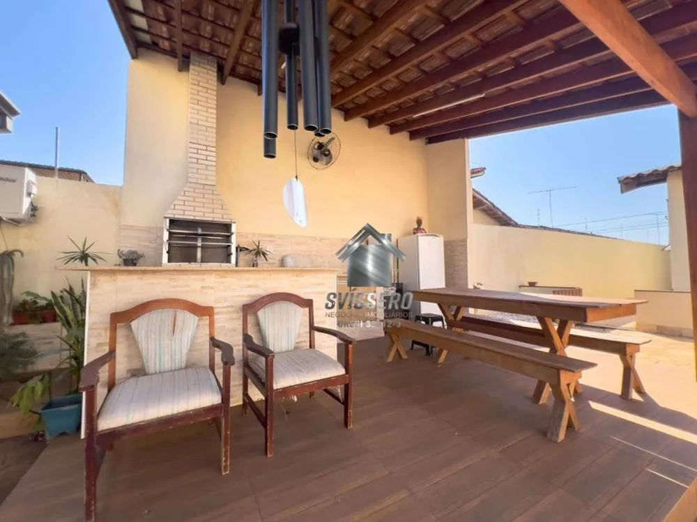 Casa, 3 quartos, 215 m² - Foto 4