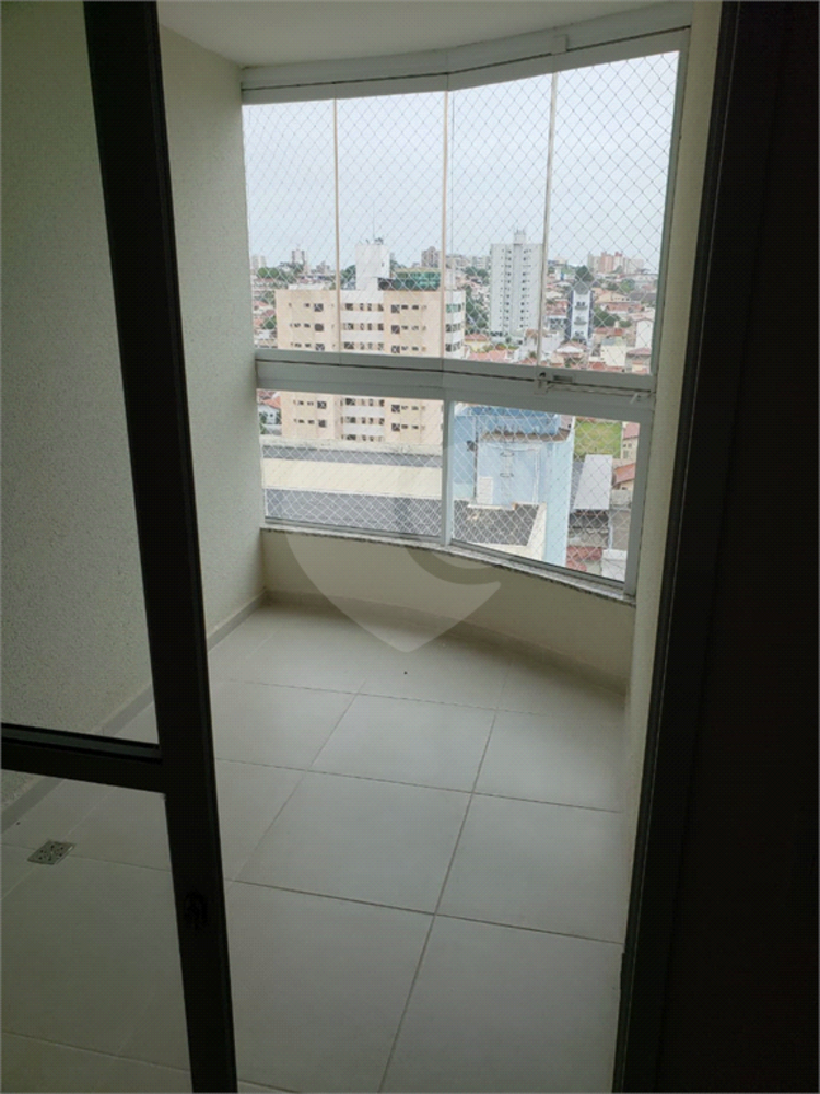 Apartamento para alugar com 2 quartos, 70m² - Foto 3