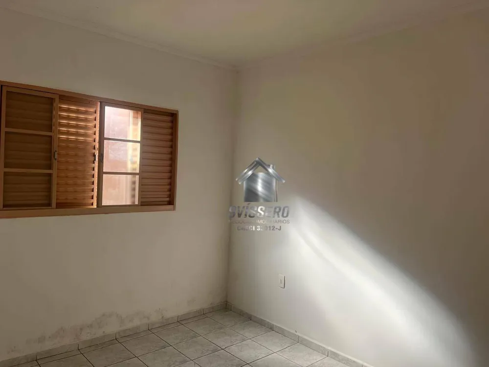Casa, 3 quartos, 142 m² - Foto 2