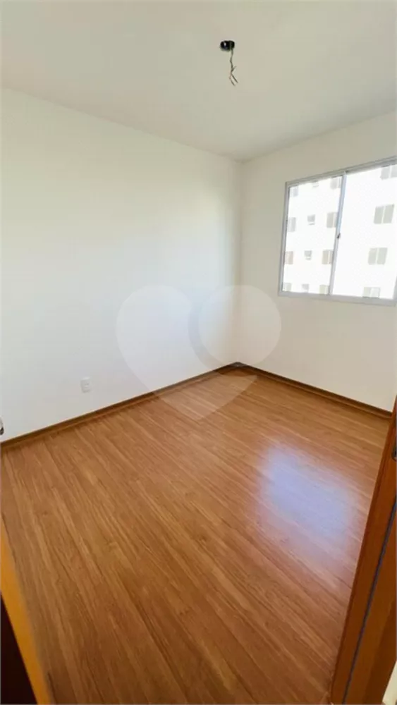 Apartamento à venda com 2 quartos, 39m² - Foto 4