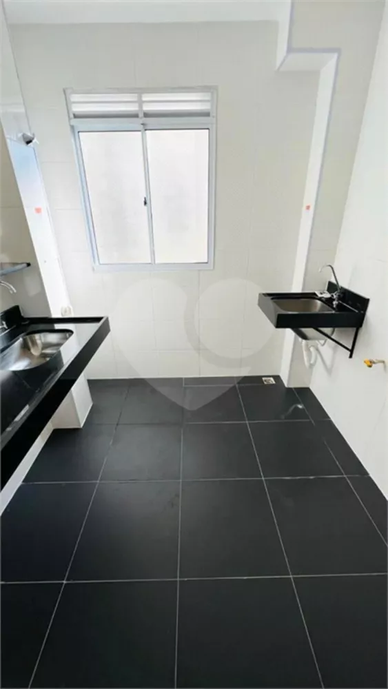 Apartamento à venda com 2 quartos, 39m² - Foto 2