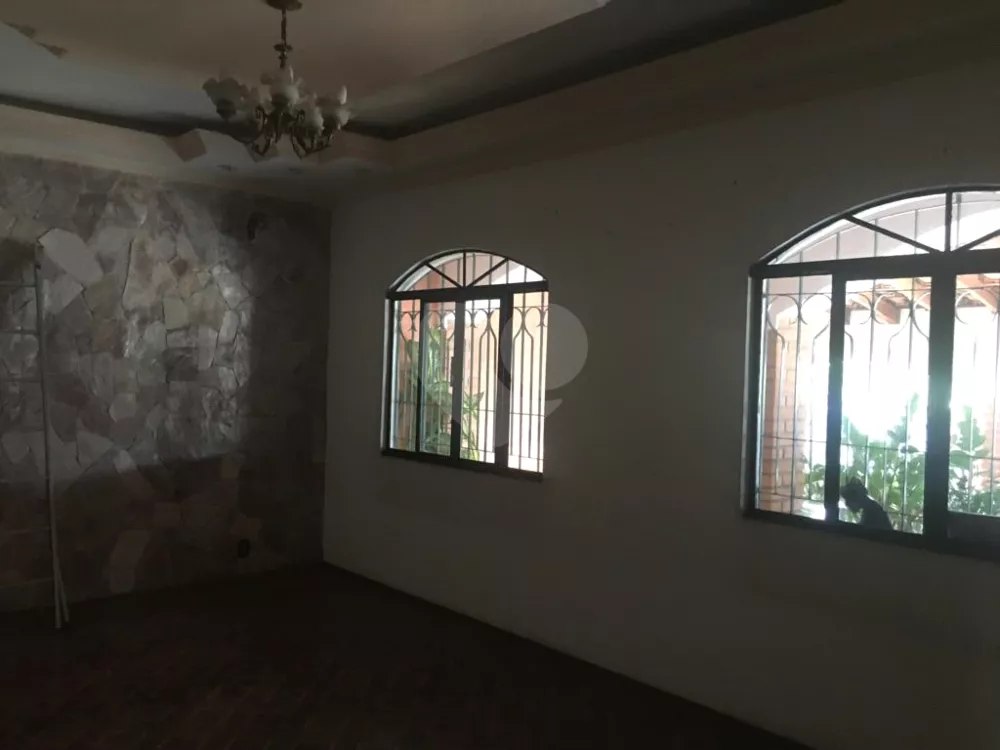 Casa à venda com 3 quartos, 280m² - Foto 6