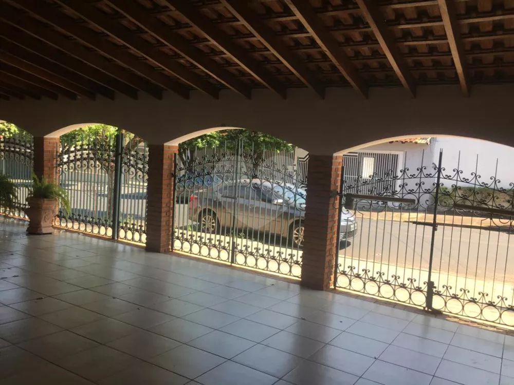 Casa à venda com 3 quartos, 280m² - Foto 3