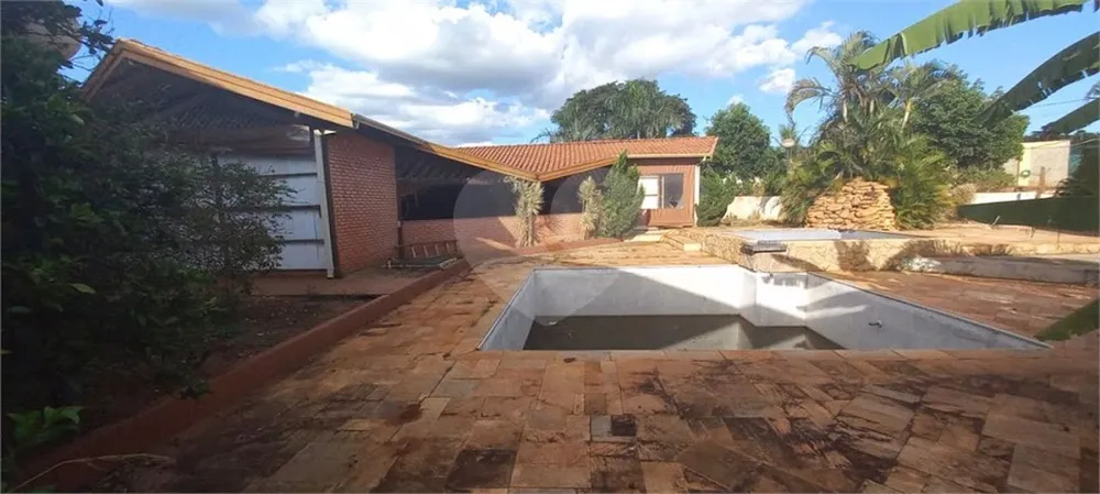 Chácara, 2 quartos, 2191 m² - Foto 10
