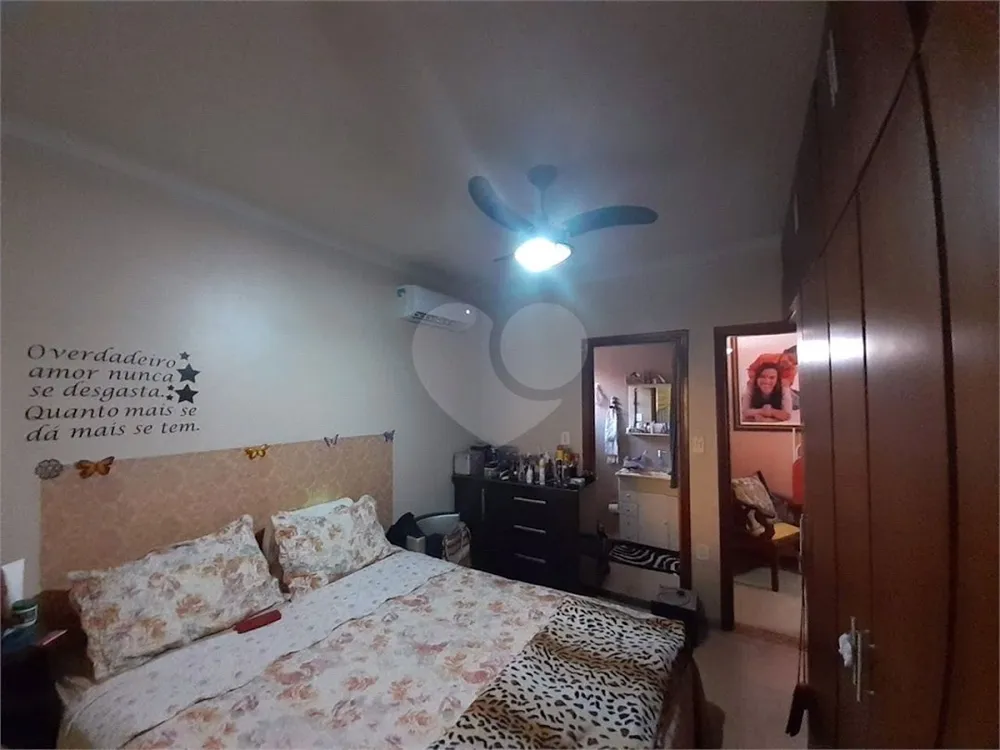 Casa, 3 quartos, 200 m² - Foto 9