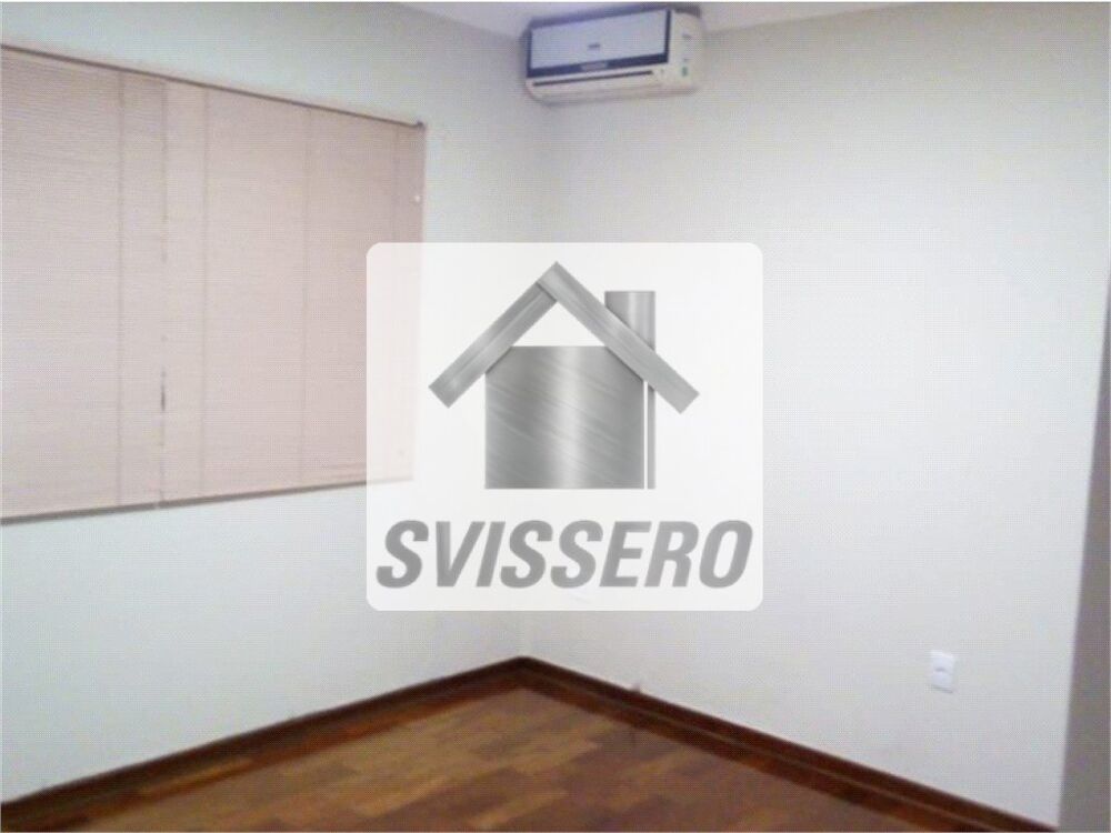 Casa para alugar com 3 quartos, 260m² - Foto 4