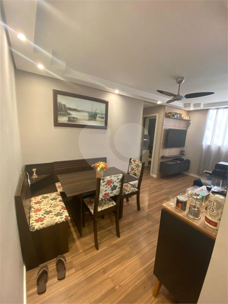 Apartamento à venda com 2 quartos, 46m² - Foto 10