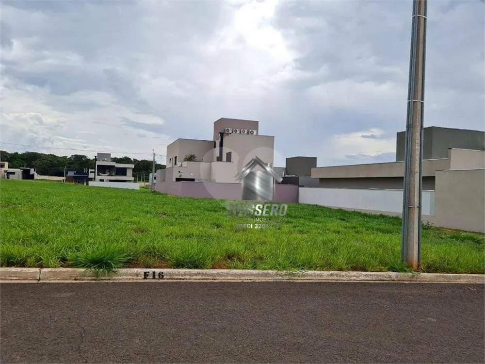 Loteamento e Condomínio, 300 m² - Foto 1