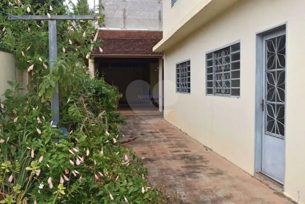 Casa, 5 quartos, 348 m² - Foto 1