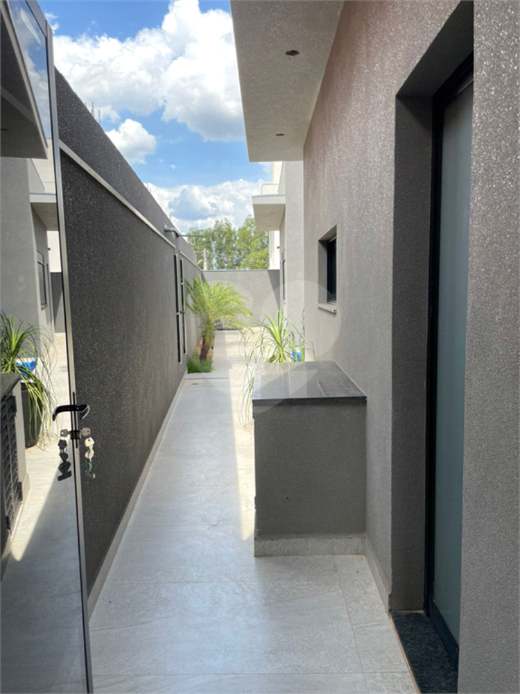 Casa à venda com 3 quartos, 187m² - Foto 2