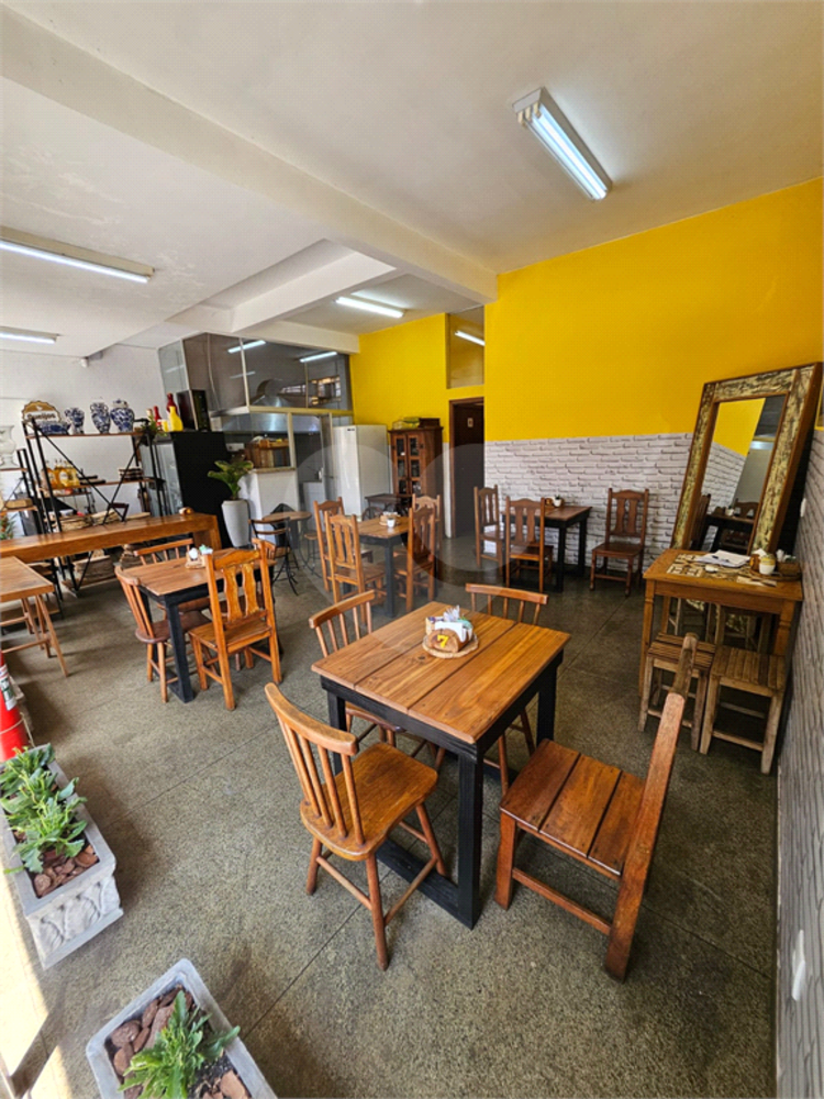 Sobrado à venda com 3 quartos, 218m² - Foto 3
