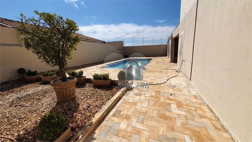 Sobrado, 3 quartos, 412 m² - Foto 1