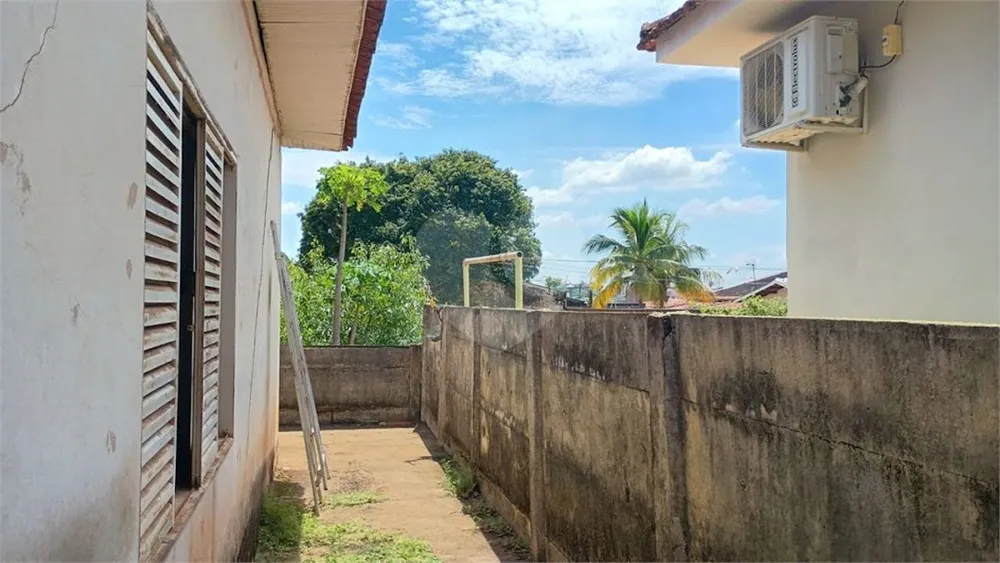 Casa, 3 quartos, 227 m² - Foto 1
