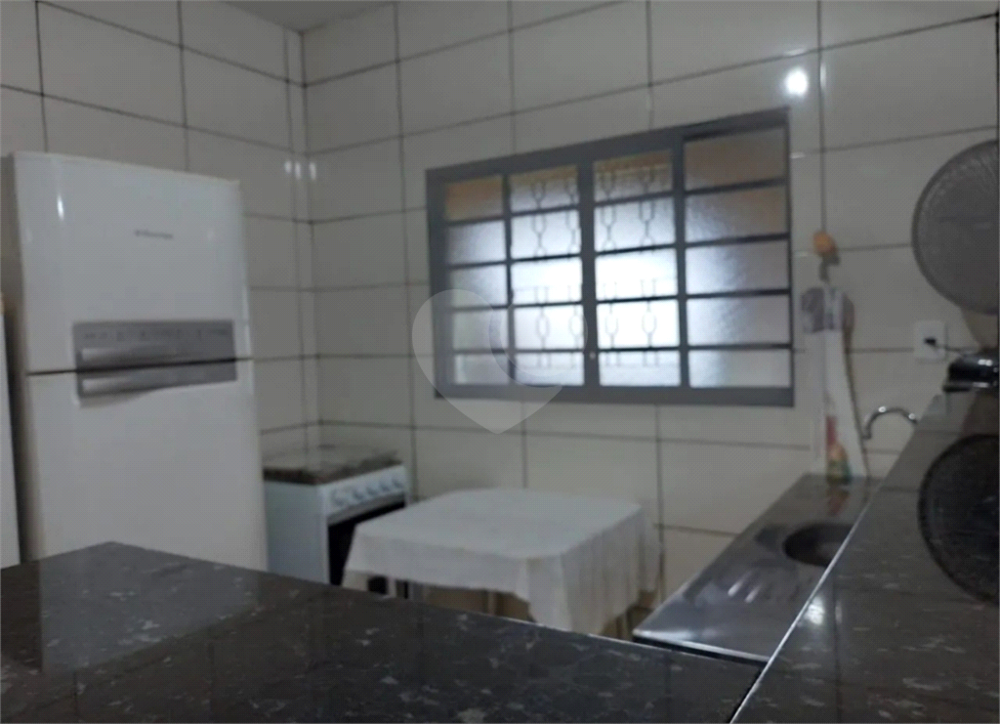 Chácara à venda com 2 quartos, 100m² - Foto 13