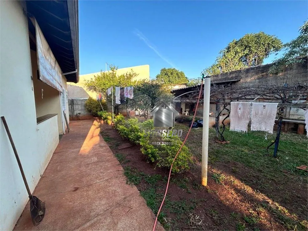 Casa, 2 quartos, 200 m² - Foto 2