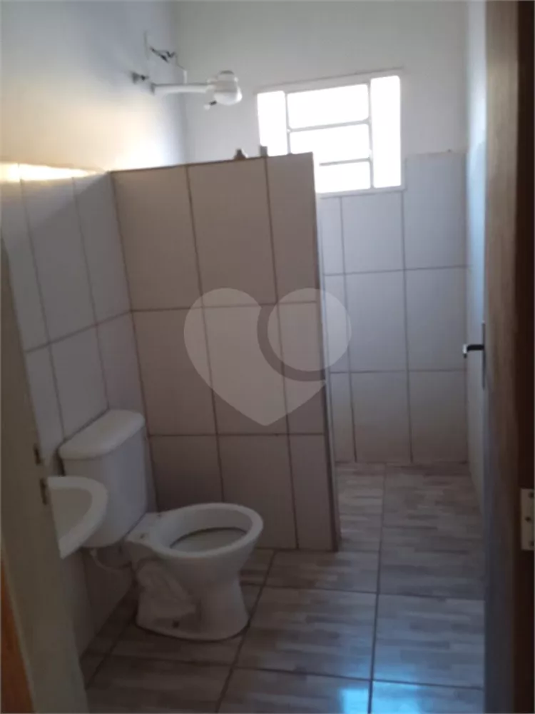 Casa à venda com 4 quartos, 200m² - Foto 2