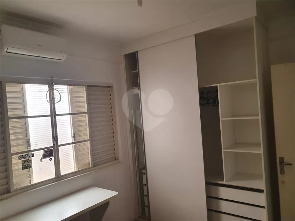 Casa à venda com 4 quartos, 200m² - Foto 31