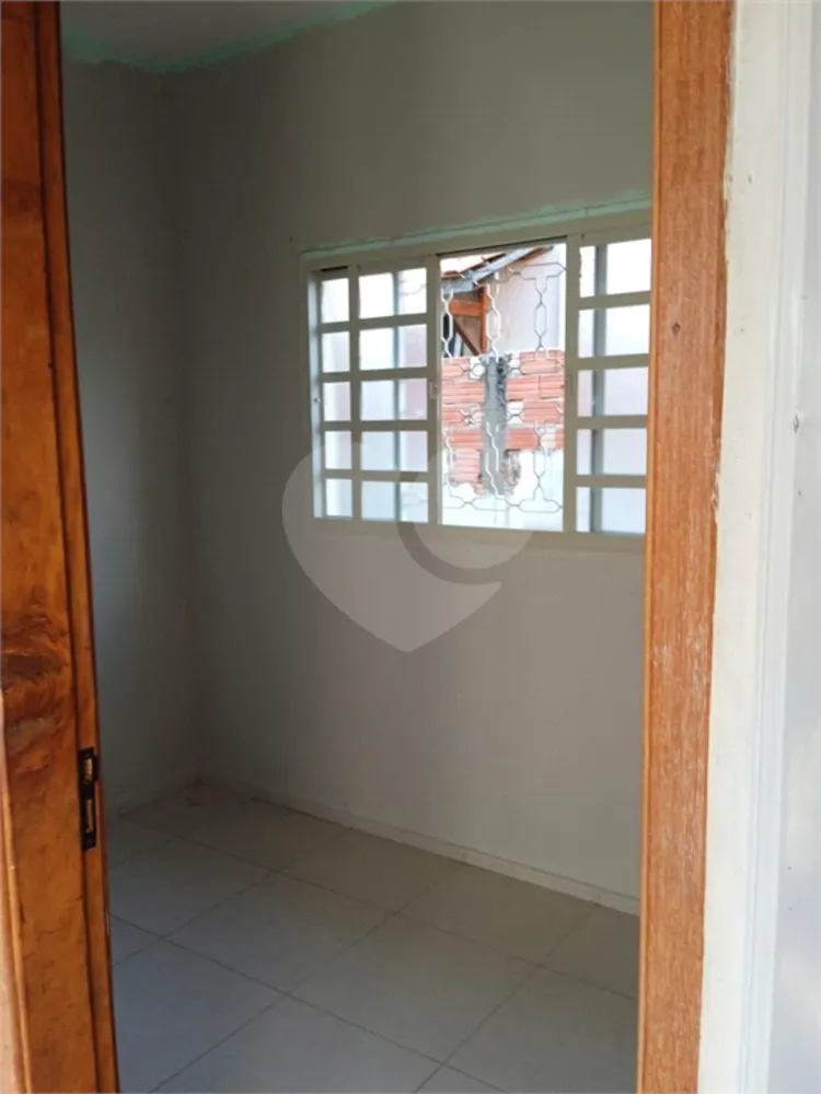 Casa à venda com 4 quartos, 200m² - Foto 16