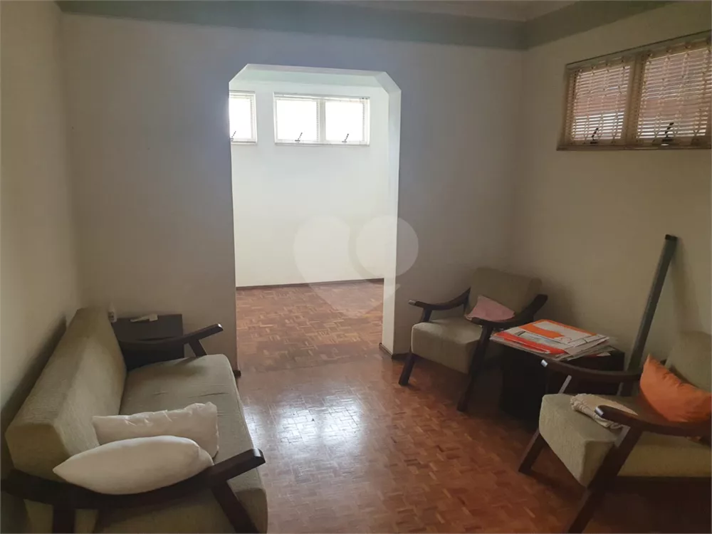 Casa à venda com 4 quartos, 200m² - Foto 27