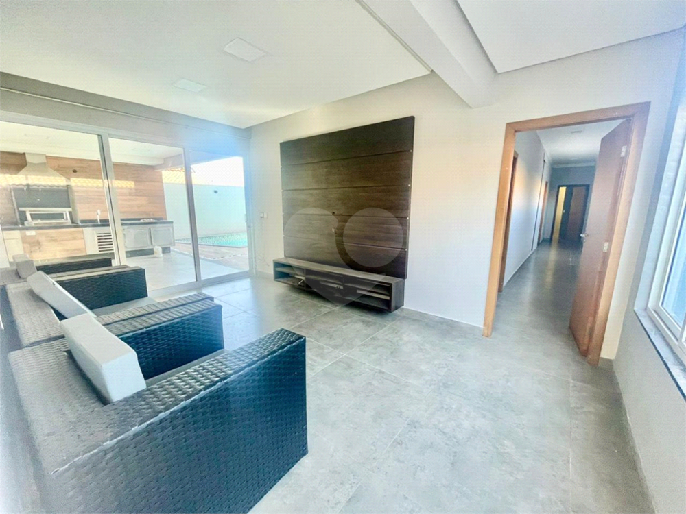 Casa à venda com 3 quartos, 290m² - Foto 3