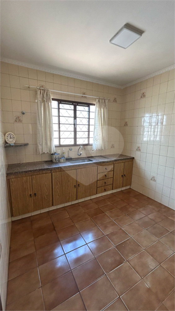 Casa à venda com 2 quartos, 172m² - Foto 1