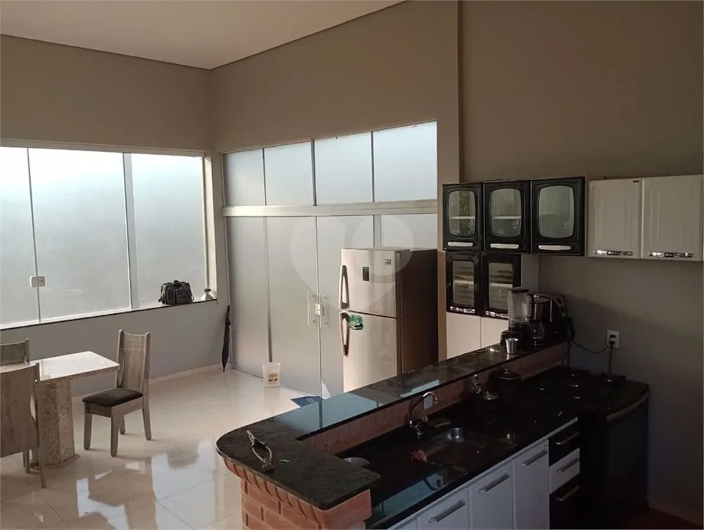 Casa, 2 quartos, 214 m² - Foto 1