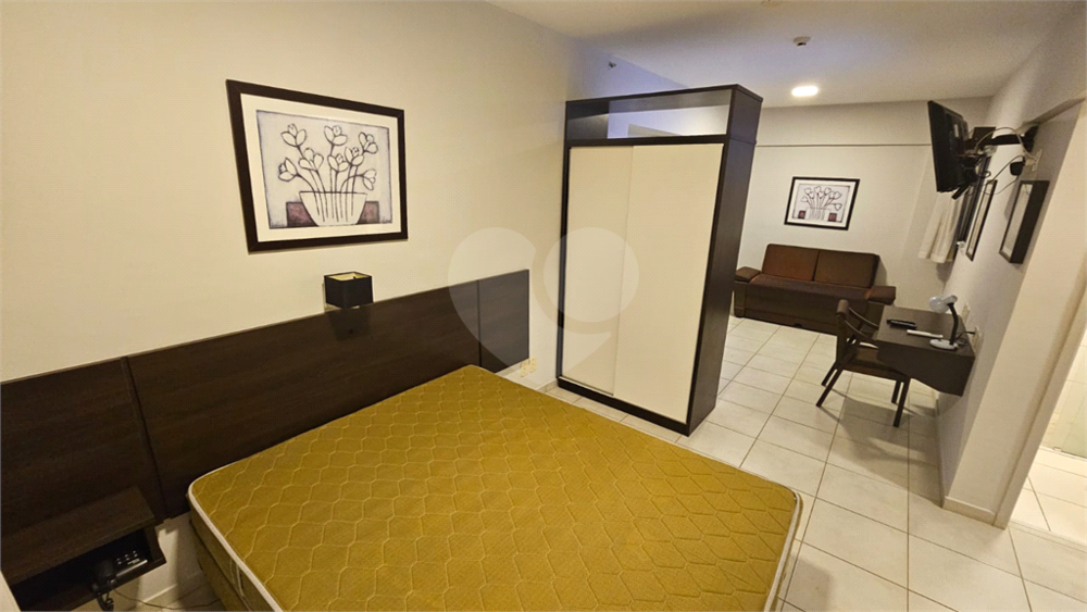 Apartamento para alugar com 1 quarto, 45m² - Foto 9