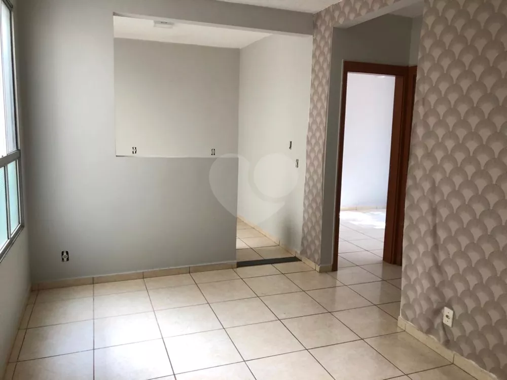 Apartamento à venda com 2 quartos, 47m² - Foto 1