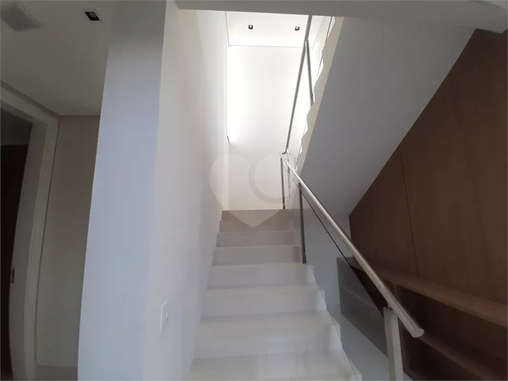 Casa de Condomínio à venda e aluguel com 4 quartos, 360m² - Foto 32