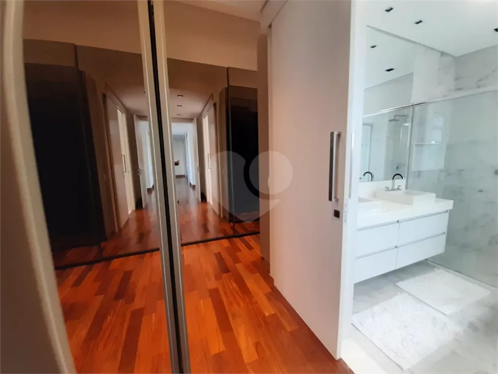 Casa de Condomínio à venda e aluguel com 4 quartos, 360m² - Foto 35