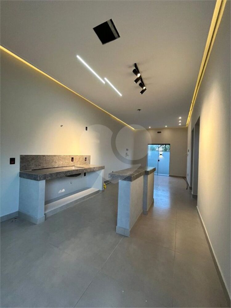 Chácara à venda com 3 quartos, 240m² - Foto 2
